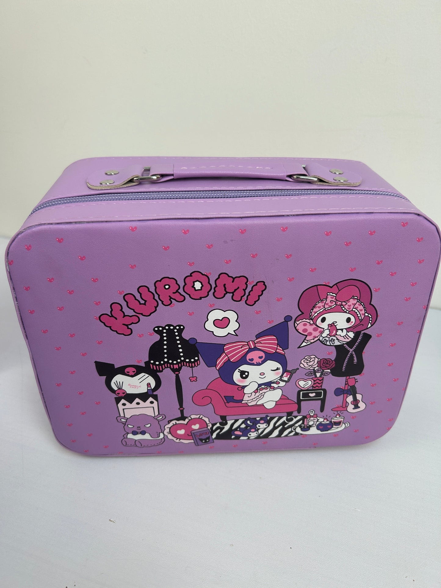 🔥Labubu Cute gift box(1 suitcase + 9 random items)